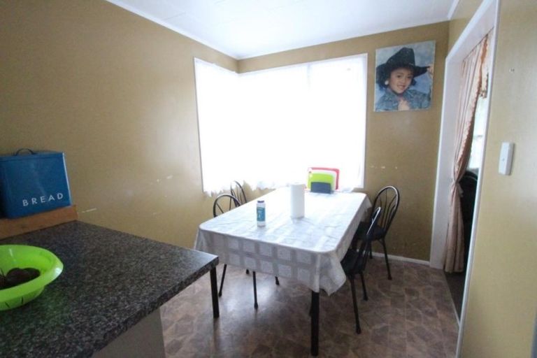 Photo of property in 27 Zelda Avenue, Clover Park, Auckland, 2023