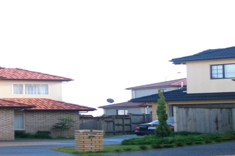 Photo of property in 39 Carousel Crescent, East Tamaki Heights, Auckland, 2016