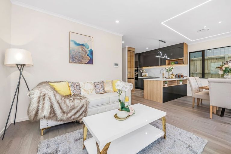 Photo of property in 9 Sagitta Drive, Flat Bush, Auckland, 2019