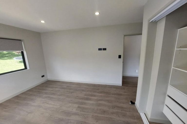 Photo of property in 6 Arataki Way, Glen Eden, Auckland, 0602