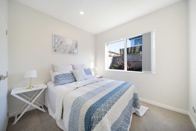 Photo of property in 14 Frazen Avenue, Papakura, 2110