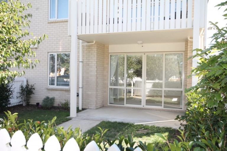 Photo of property in 2/100 Edinburgh Street, Pukekohe, 2120