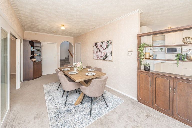 Photo of property in 14 Rawhiti Place, Saint Johns Hill, Whanganui, 4501