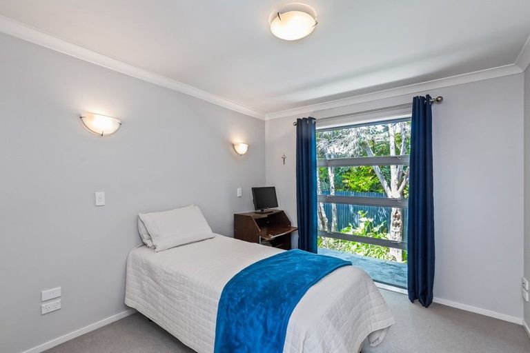 Photo of property in 185 Te Moana Road, Waikanae, 5036