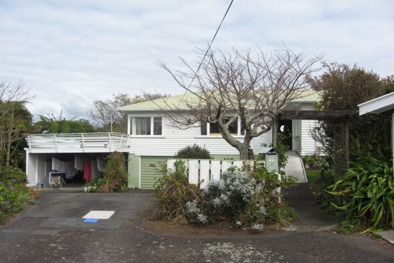 Photo of property in 18j Saxton Road, Upper Vogeltown, New Plymouth, 4310