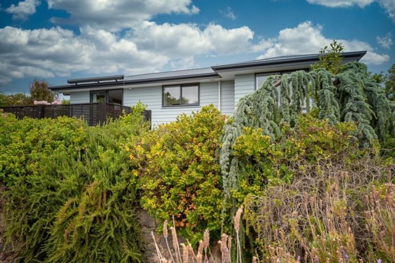 Photo of property in 1/241 Fifield Terrace, Opawa, Christchurch, 8023