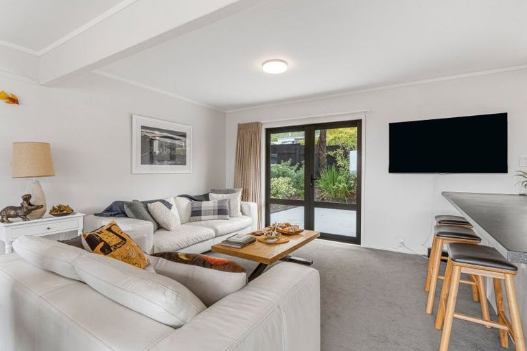 Photo of property in 50 Winara Avenue, Waikanae, 5036