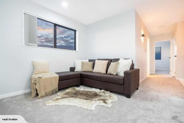 Photo of property in 32 Nola Dawn Avenue, Papakura, 2110