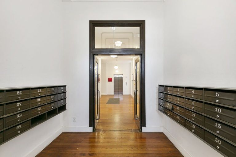 Photo of property in Augusta Apartments, 13/254 Willis Street, Te Aro, Wellington, 6011