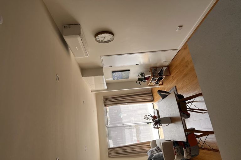 Photo of property in 123d Sunnynook Road, Forrest Hill, Auckland, 0620