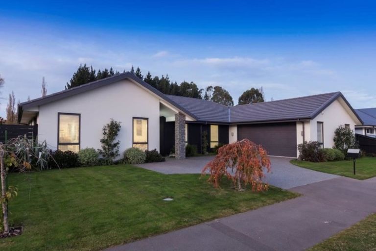 Photo of property in 9 Kohunga Crescent, Bottle Lake, Christchurch, 8083