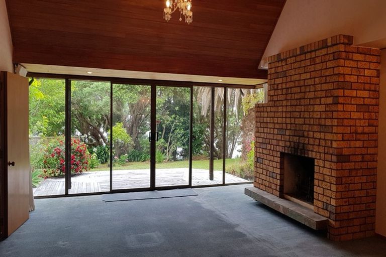 Photo of property in 12 Dayspring Way, Pakuranga, Auckland, 2010