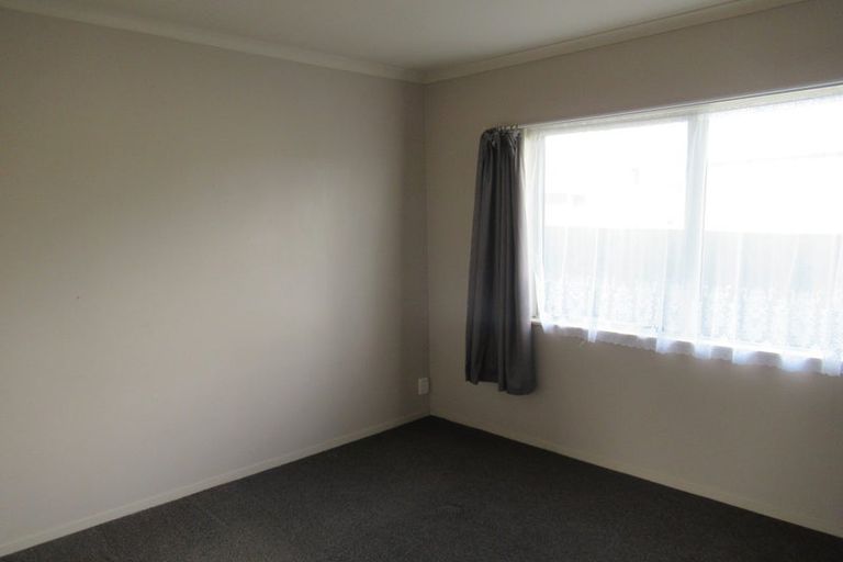 Photo of property in 32a Aniseed Grove, Timberlea, Upper Hutt, 5018