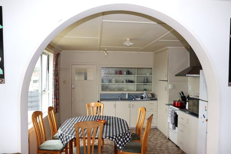 Photo of property in 28 Clyde Street, Oamaru North, Oamaru, 9400