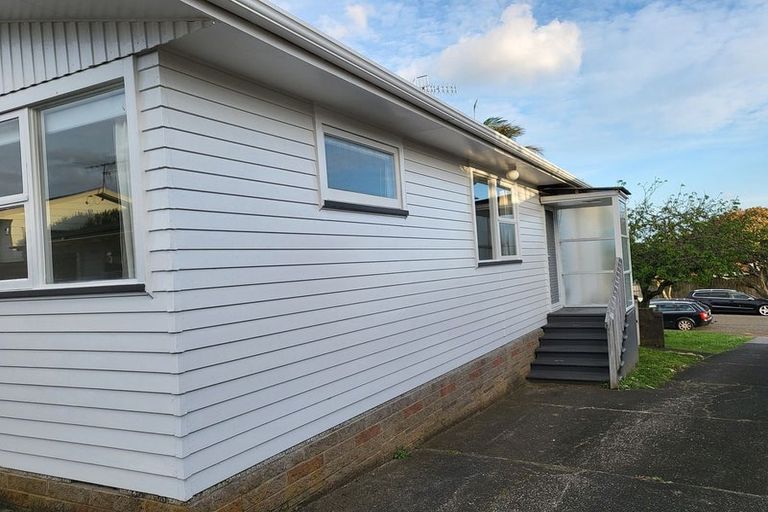 Photo of property in 11 Ellen Avenue, Hillcrest, Auckland, 0627