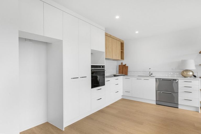 Photo of property in 7 Camellia Court, Palmerston North, 4414