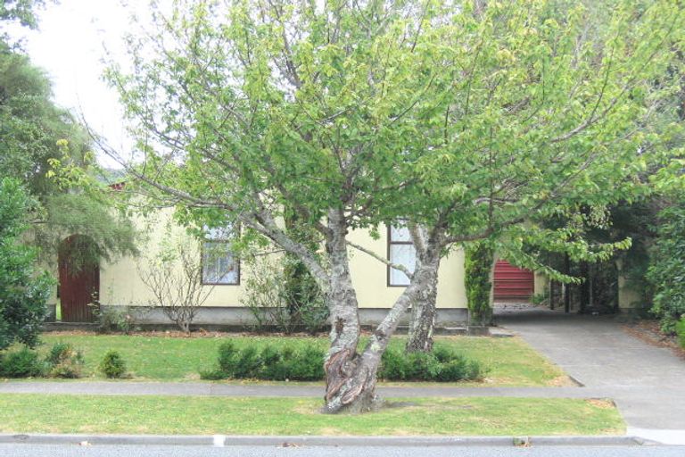 Photo of property in 114 California Drive, Totara Park, Upper Hutt, 5018