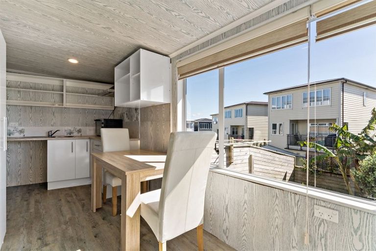 Photo of property in 36 Fernly Rise, Flat Bush, Auckland, 2019