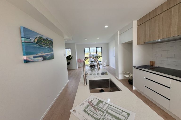 Photo of property in 3 Rakau Road, Hobsonville, Auckland, 0618