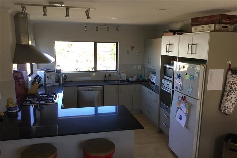 Photo of property in 13620l Papamoa Beach Road, Bethlehem, Tauranga, 3110