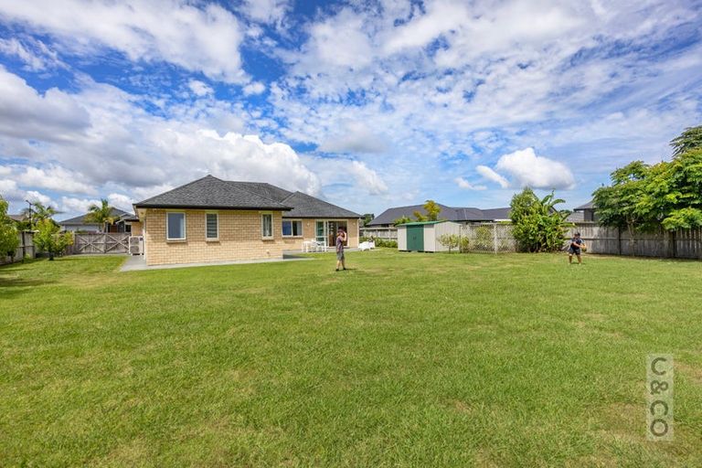 Photo of property in 16 Fruitlands Road, Kumeu, 0810