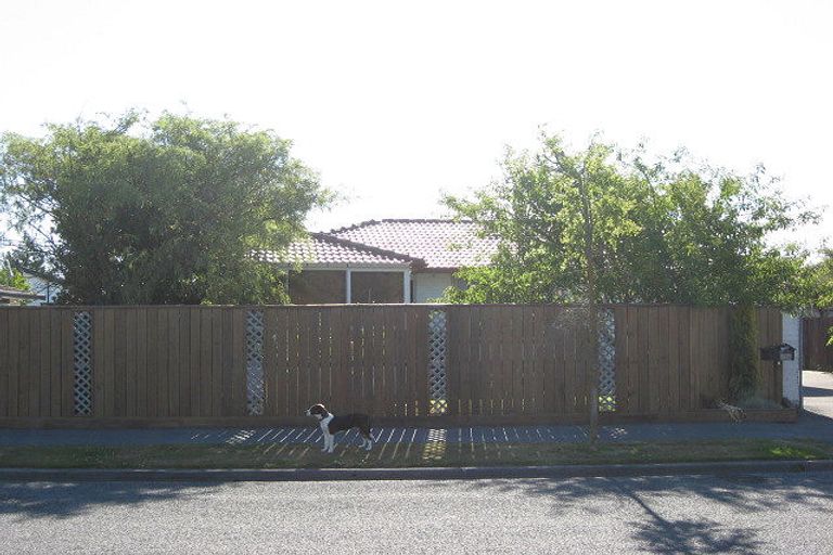 Photo of property in 11 Valecrest Avenue, Parklands, Christchurch, 8083