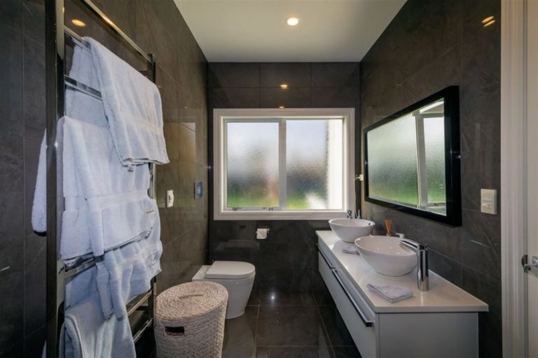 Photo of property in 40a Idris Road, Fendalton, Christchurch, 8052