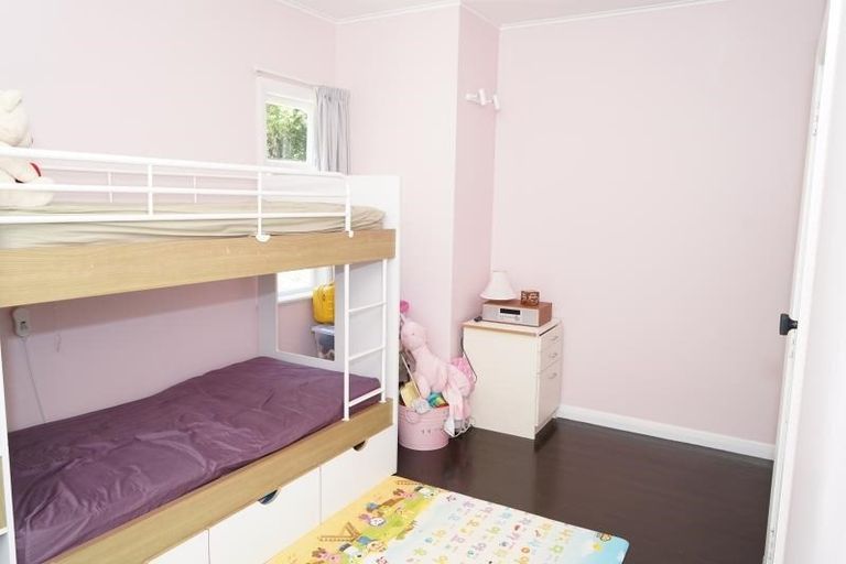 Photo of property in 56 Sunshine Avenue, Karori, Wellington, 6012