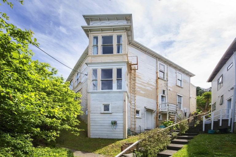 Photo of property in 2 Konini Road, Hataitai, Wellington, 6021