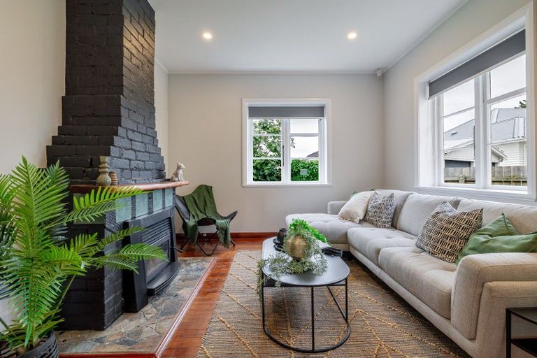 Photo of property in 7a Nathan Place, West End, Palmerston North, 4412