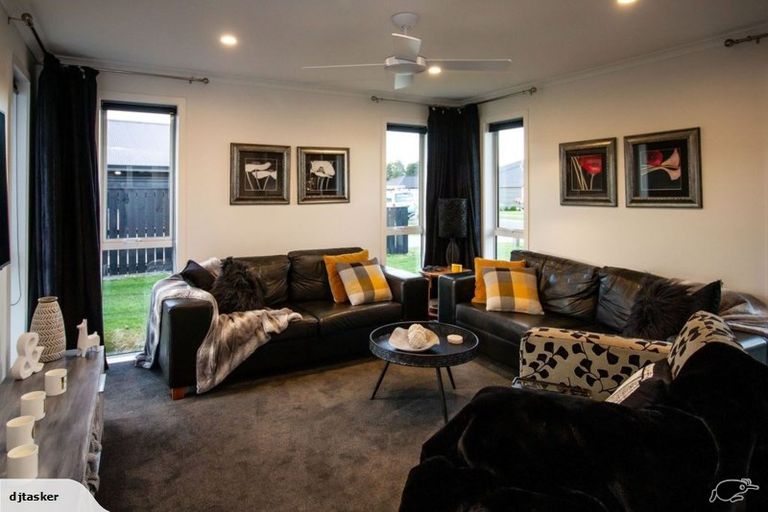 Photo of property in 21 Stoneleigh Drive, Solway, Masterton, 5810