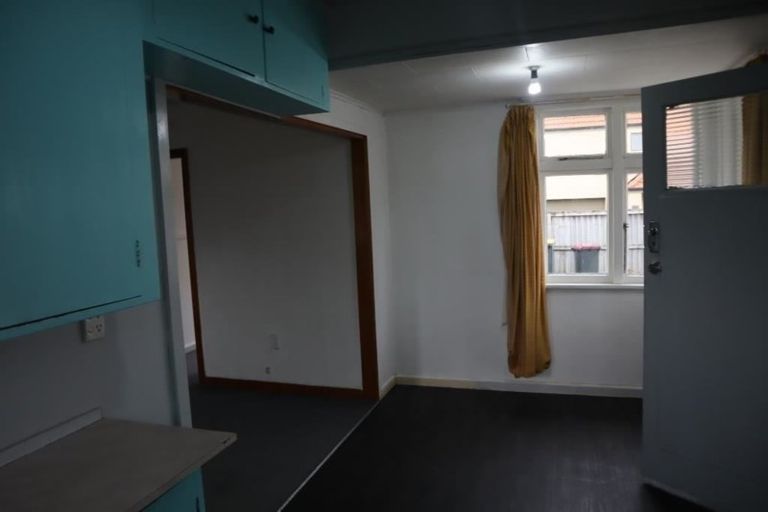 Photo of property in 112 Avonhead Road, Avonhead, Christchurch, 8042