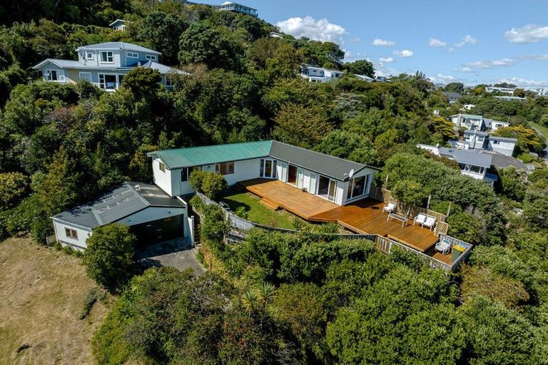 Photo of property in 11 Acheron Road, Paremata, Porirua, 5026