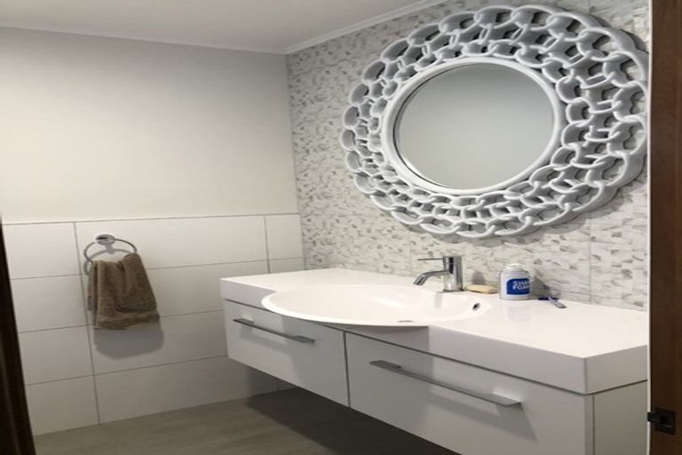 Photo of property in 78 Burtt Road, Paerata, Drury, 2578