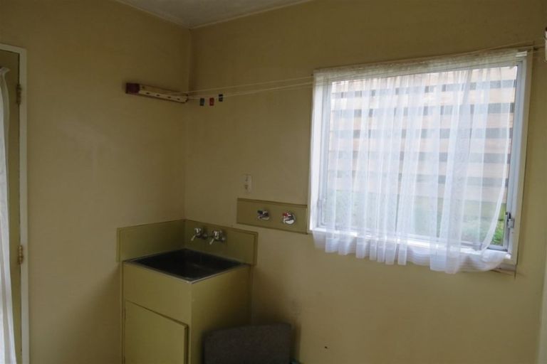 Photo of property in 48 Baylands Drive, Newlands, Wellington, 6037