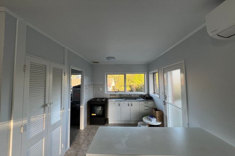 Photo of property in 1/110 Monarch Avenue, Hillcrest, Auckland, 0627