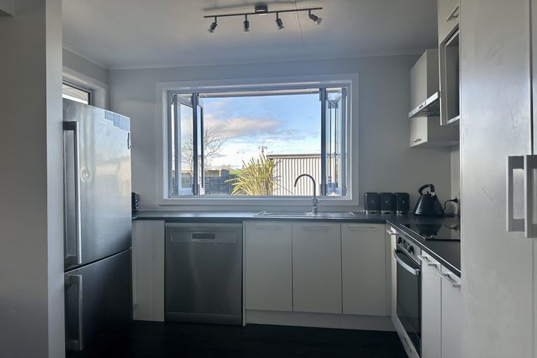 Photo of property in 26 Rata Avenue, Edgecumbe, 3120