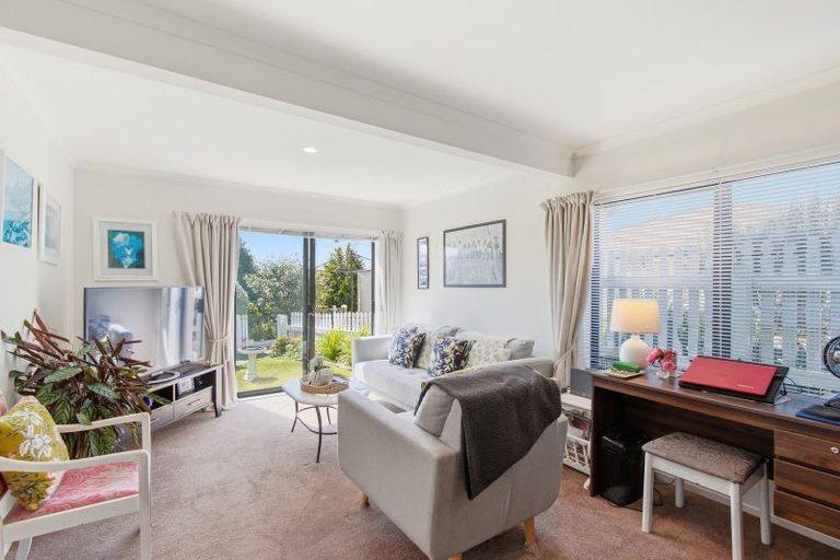 Photo of property in 64 Duncan Terrace, Kilbirnie, Wellington, 6022