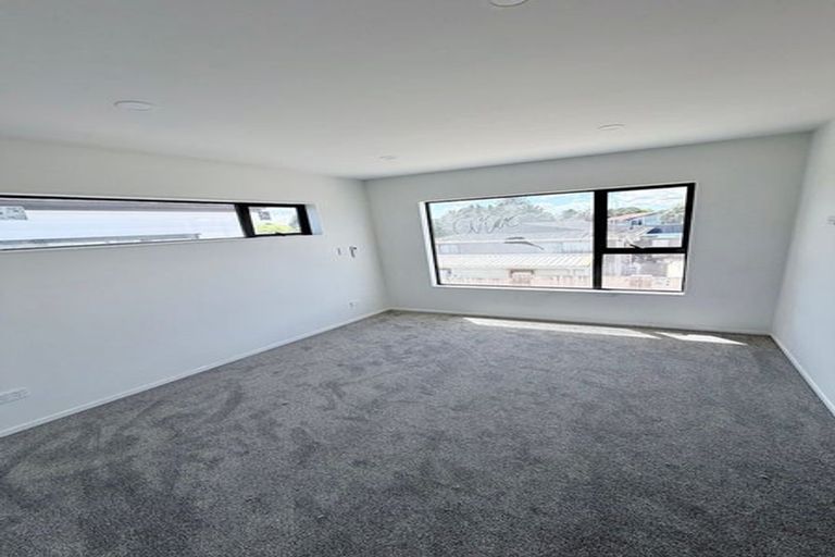 Photo of property in 8 Sharland Avenue, Manurewa, Auckland, 2102