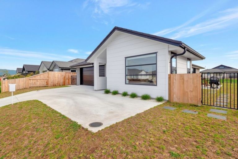 Photo of property in 19 Stevenson Drive, Papamoa, 3118