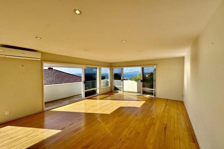 Photo of property in 150 Aberdeen Road, Campbells Bay, Auckland, 0620