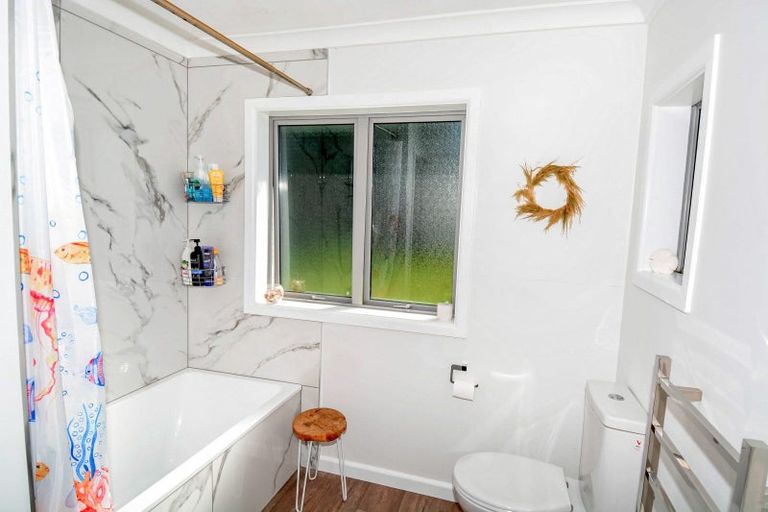 Photo of property in 330 Saint Andrew Street, Glengarry, Invercargill, 9810