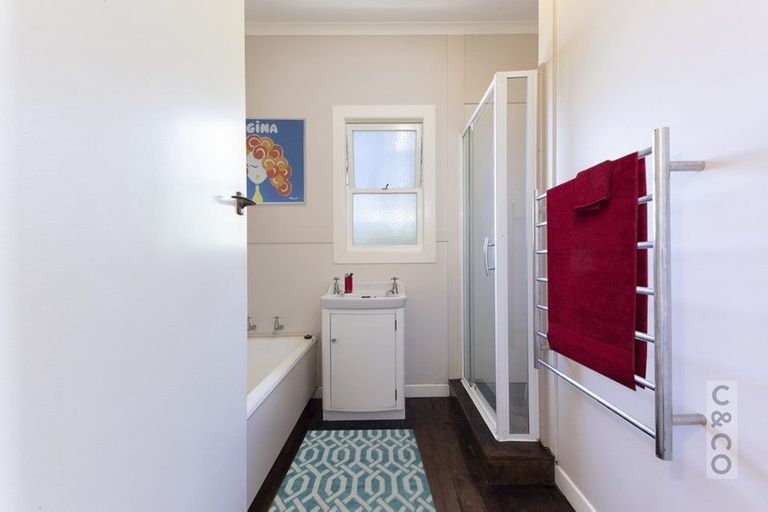 Photo of property in 30 Riverhead Road, Kumeu, 0810