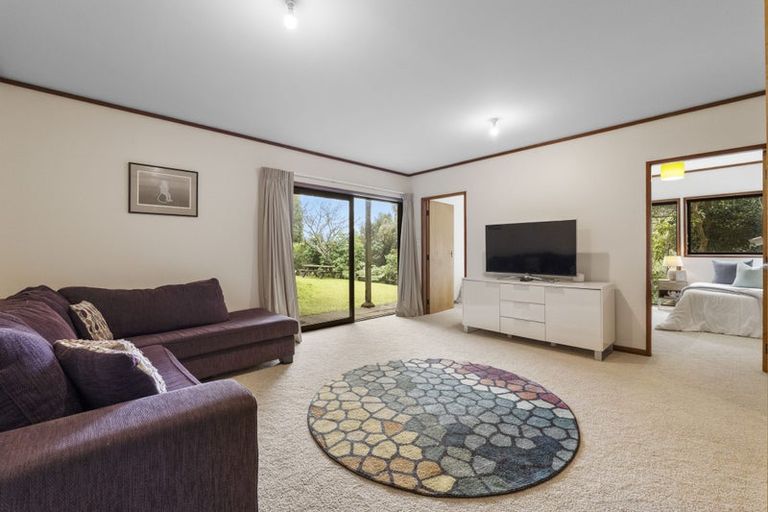 Photo of property in 23 Montana Place, Merrilands, New Plymouth, 4312