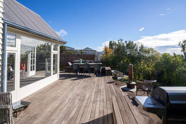 Photo of property in 40 Major Hornbrook Road, Mount Pleasant, Christchurch, 8081