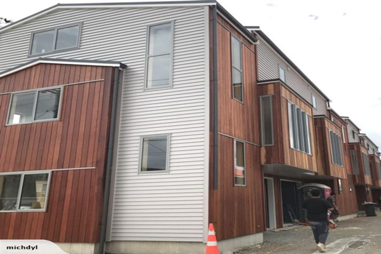 Photo of property in 3/121 Rongotai Road, Kilbirnie, Wellington, 6022