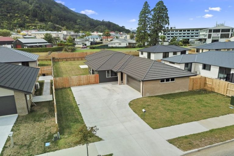 Photo of property in 13 Millar Street, Te Aroha, 3320