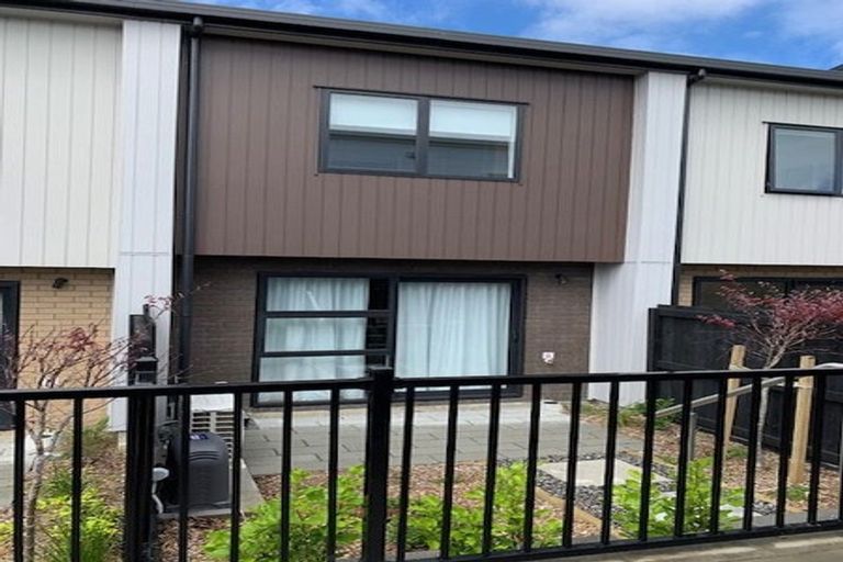 Photo of property in 6 Hoopers Road, Glen Eden, Auckland, 0602