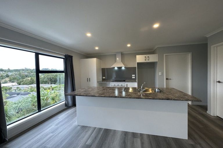 Photo of property in 18 Tieke Place, Horahora, Whangarei, 0110