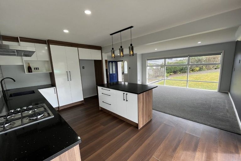 Photo of property in 1 Kingsway Crescent, Forest Lake, Hamilton, 3200